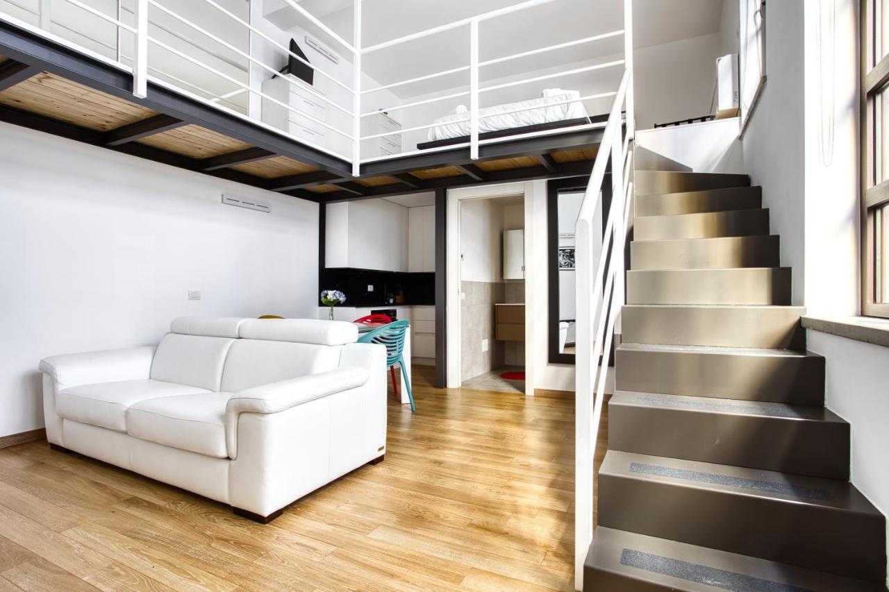 밀라노 Joivy Charismatic 1-Bed Flat With Parking 아파트 외부 사진